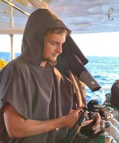 potapac grand divers na palube