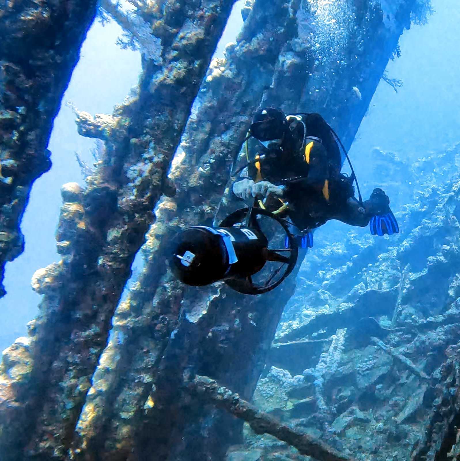 dpv scooter liveaboard diving red sea grand divers